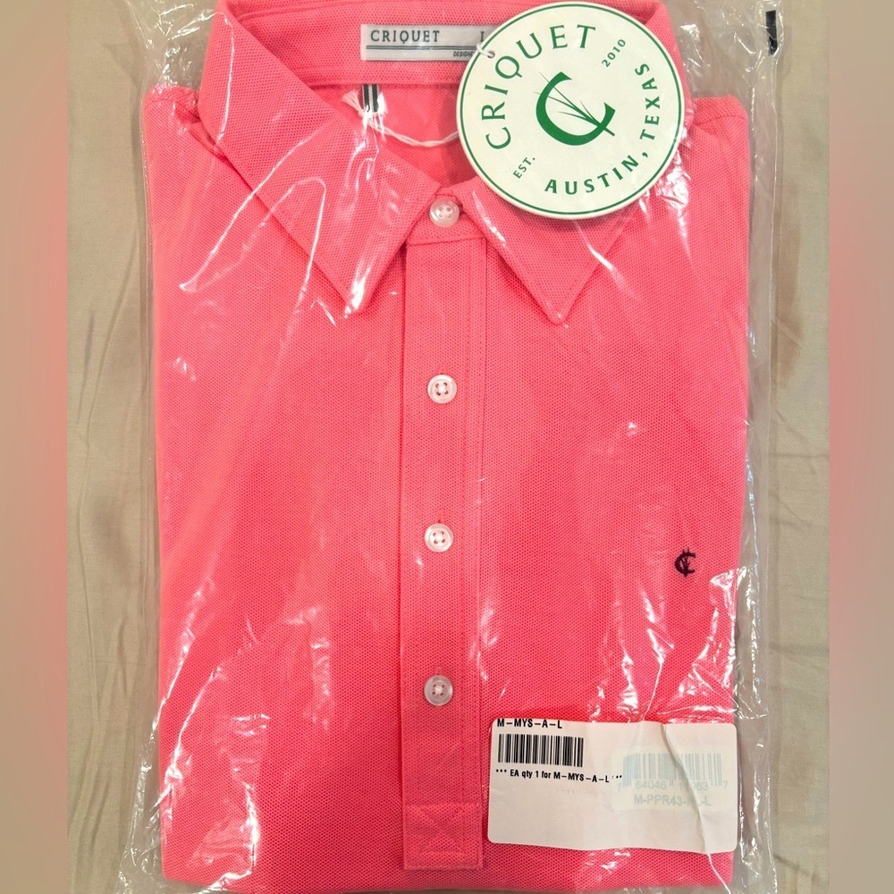 Criquet short sleeve polo with collar stays. NWT Never Opened Packaging.